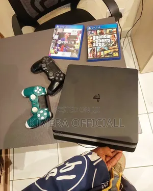 Best PS4 Slim Console Deal Chipped Normal 12 Games, 2Pads in Kampala