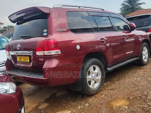 Toyota Land Cruiser 2010 Red