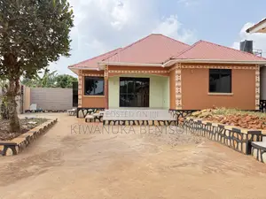 3bdrm Bungalow in Buloba, Central Division for sale