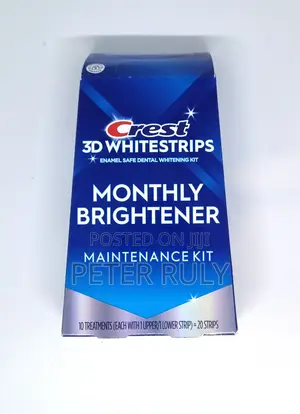 CREST Whitestripes 3D White Monthly Brightener