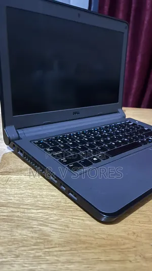 Laptop Dell Latitude 13 3340 4GB Intel Core i3 HDD 500GB