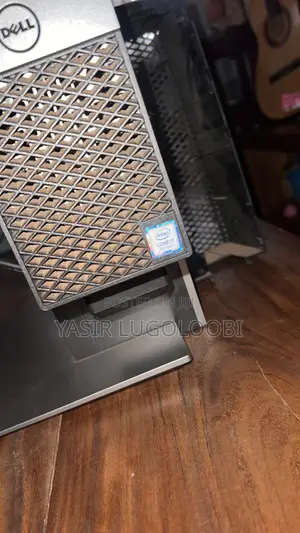 Desktop Computer Dell OptiPlex 7050 4GB Intel Core i7 HDD 500GB