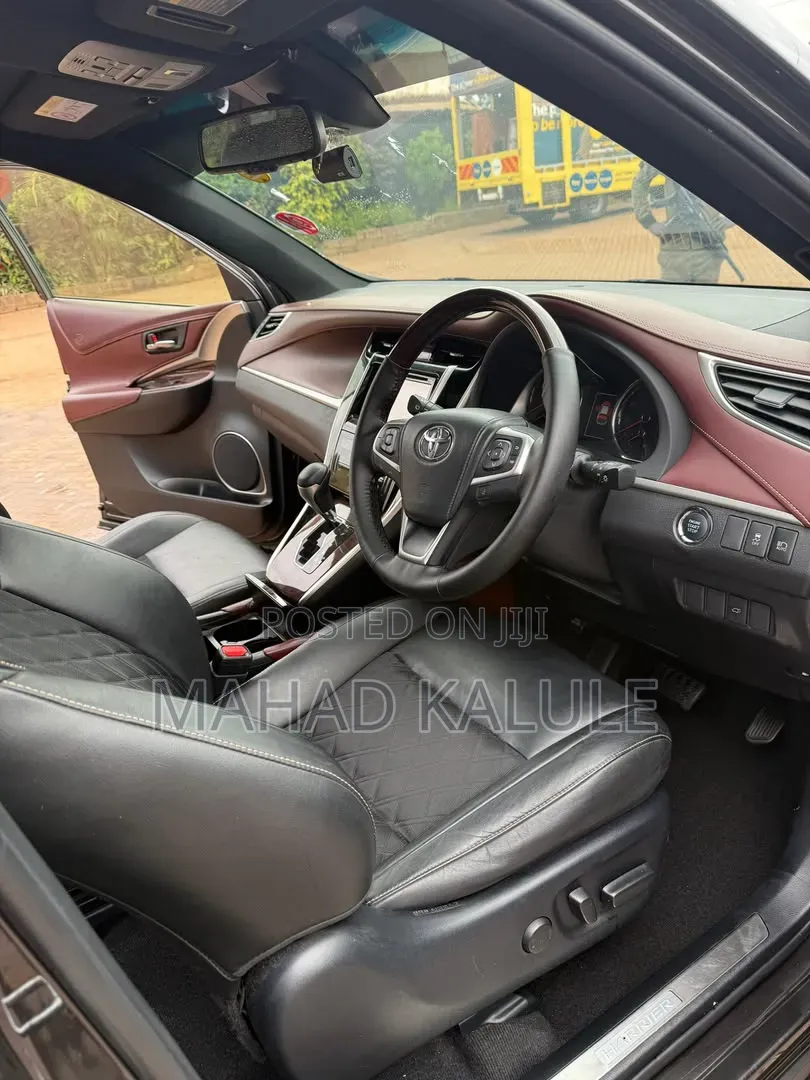 Toyota Harrier 2016 Black