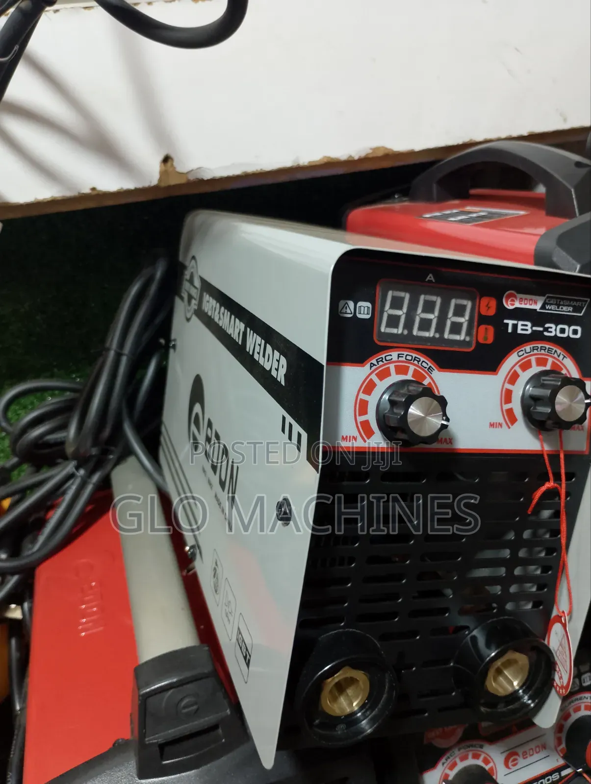 Tb-300s Welding Machine Gray in Color
