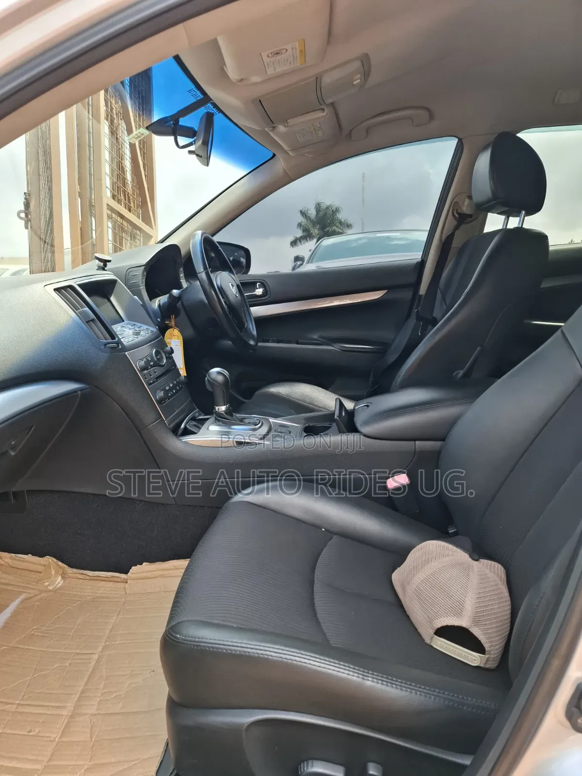 Nissan Skyline 2010 Silver