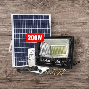 200W Solar Floodlight With Long-Lasting Lithium Battery