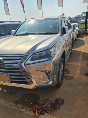 Lexus LX 2017 Silver