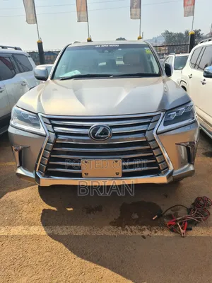 Lexus LX 2017 Silver