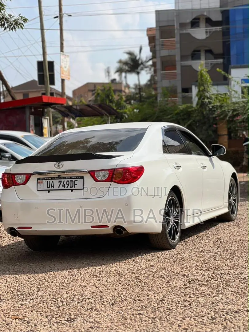 Toyota Mark X 2012 White