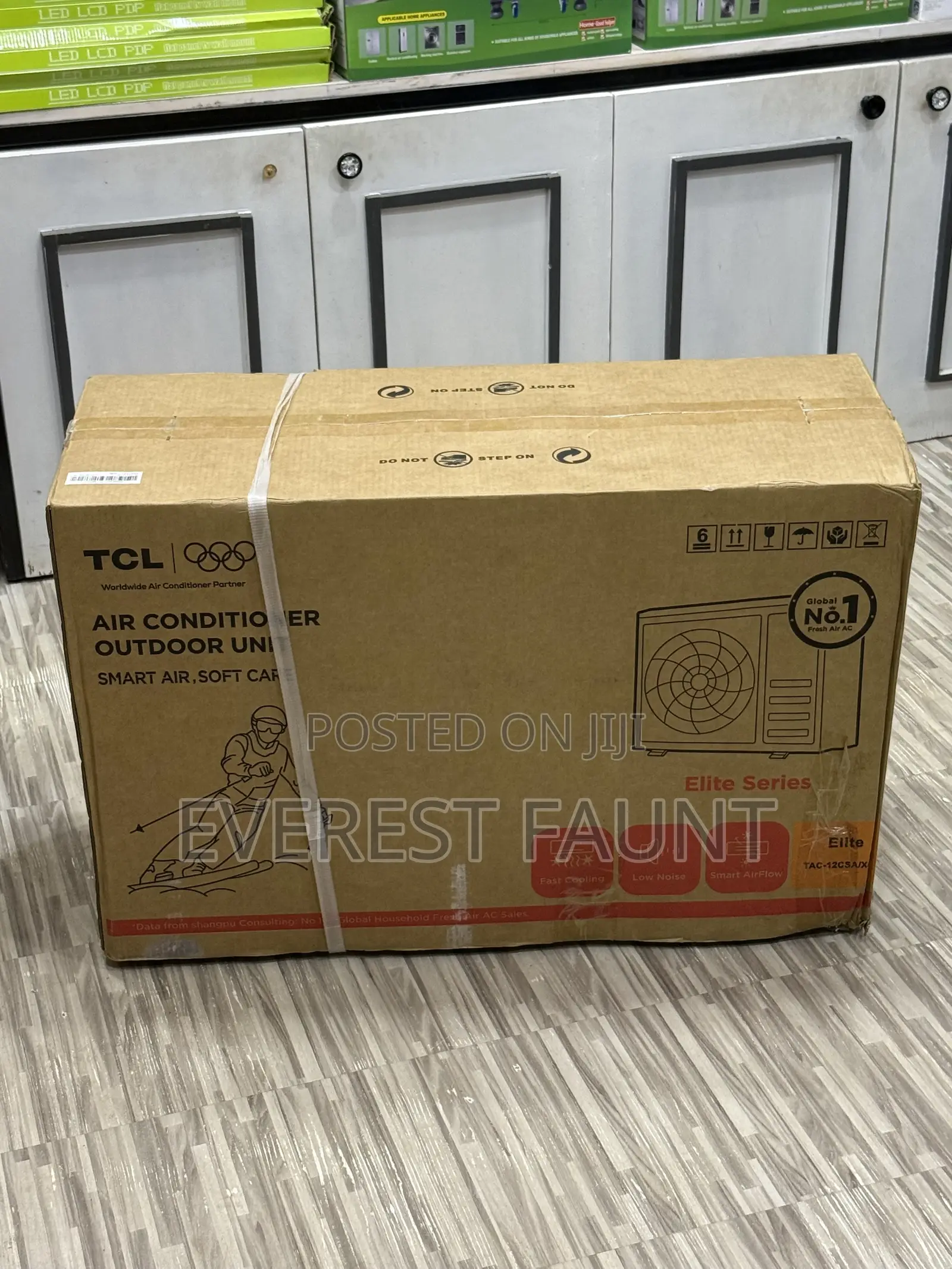TCL AIR CONDITIONER 12000 Btu Wall Split 222