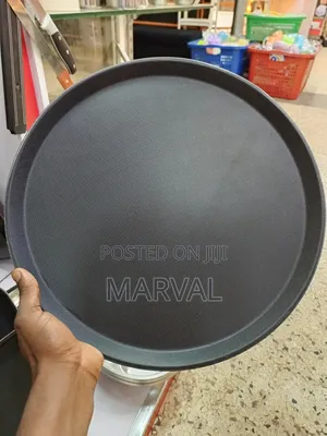 Round, Non-Slip Serving Tray