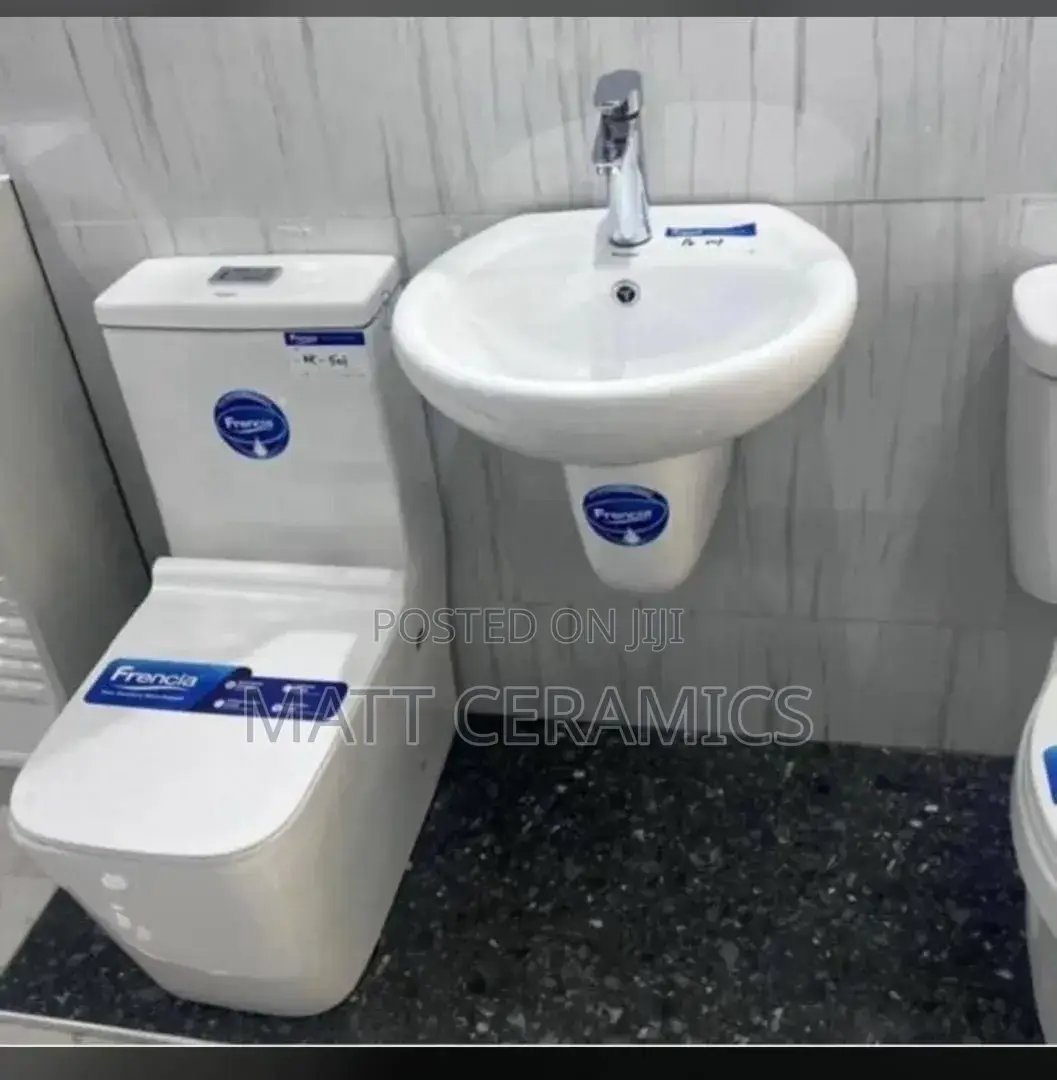 Toilet With Wash Basin Set