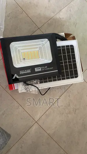 High-Quality 100W Solar Floodlight for Home Business