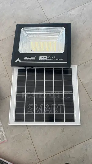 300W Solar LED Flood Light – Dusk to Dawn Lighting