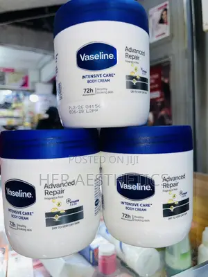 Vaseline Advanced Repair Body Cream