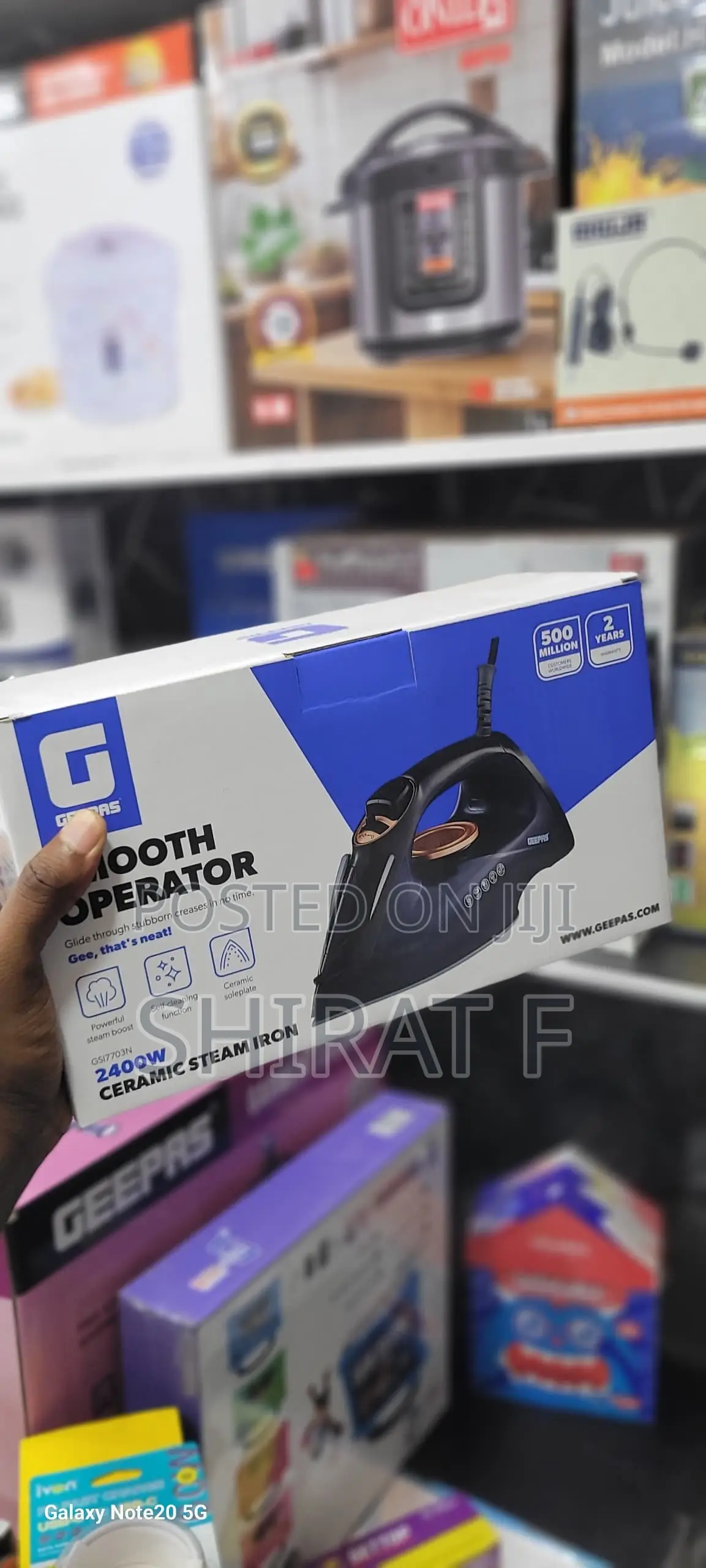 Steam Iron Geepas Gs17703n
