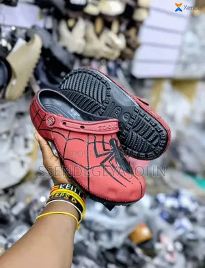 Crocs X Marvel Classic Clog Spider-Man Neo Clogs