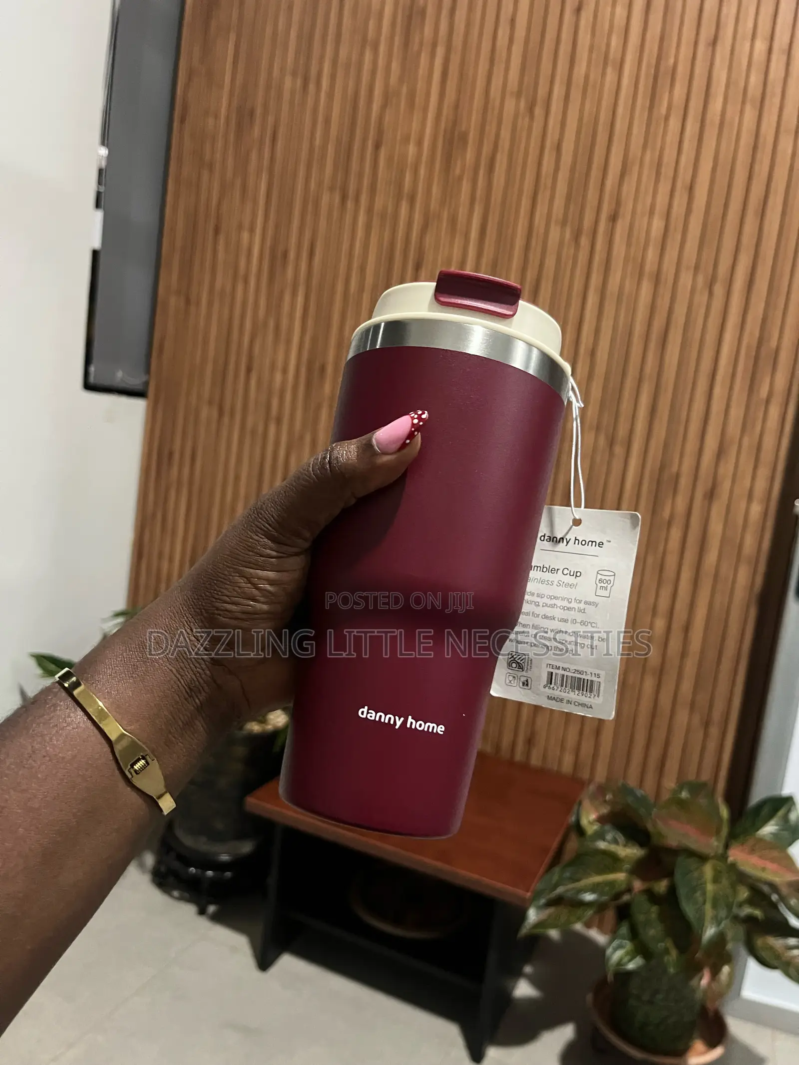 Danny Vacuum Insulated Mug With a Matte Finish - 600mls (Maroon)