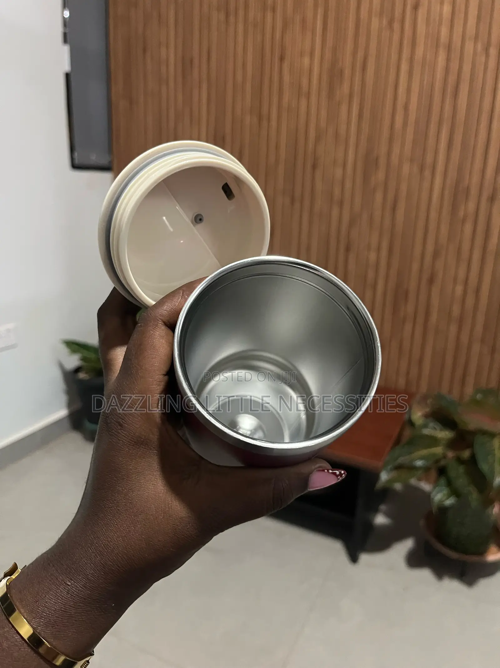 Danny Vacuum Insulated Mug With a Matte Finish - 600mls (Maroon)