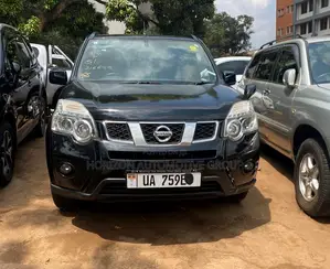 Nissan X-Trail 2.0 Petrol XE 2010 Black