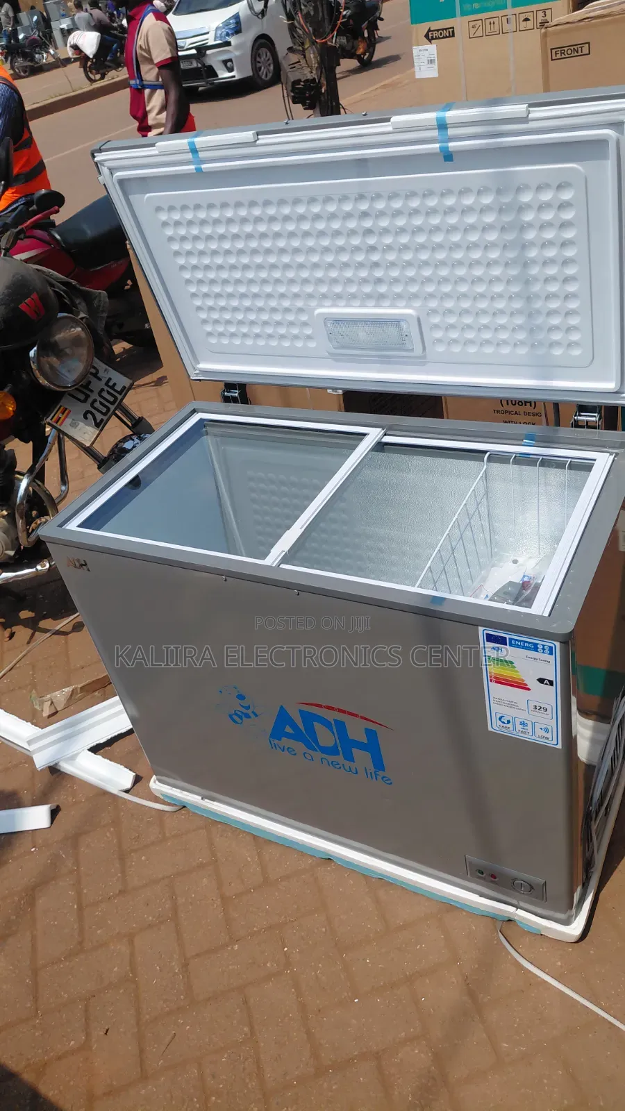 Adh Freezer 250l