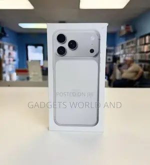 New Apple iPhone 17 Pro Max 1 TB Silver