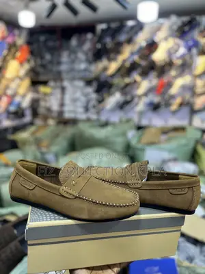 Brown Clarks Style Suede Moccasin Loafers – Moc Toe Design