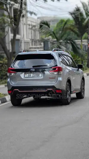Subaru Forester 2018 Silver