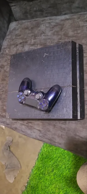 Used Ps4 Chipped 9.00