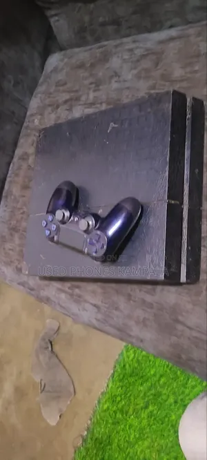 Used Ps4 Chipped 9.00