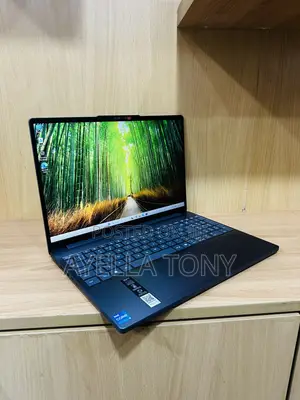 New Laptop Lenovo Ideapad 3 8GB Intel Core i5 SSD 512GB