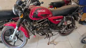 Bajaj CT 125X 2025 Red