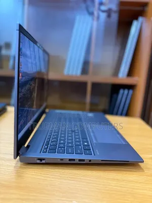 Laptop HP ZBook Firefly 15 G7 16GB Intel Core i7 SSD 512GB