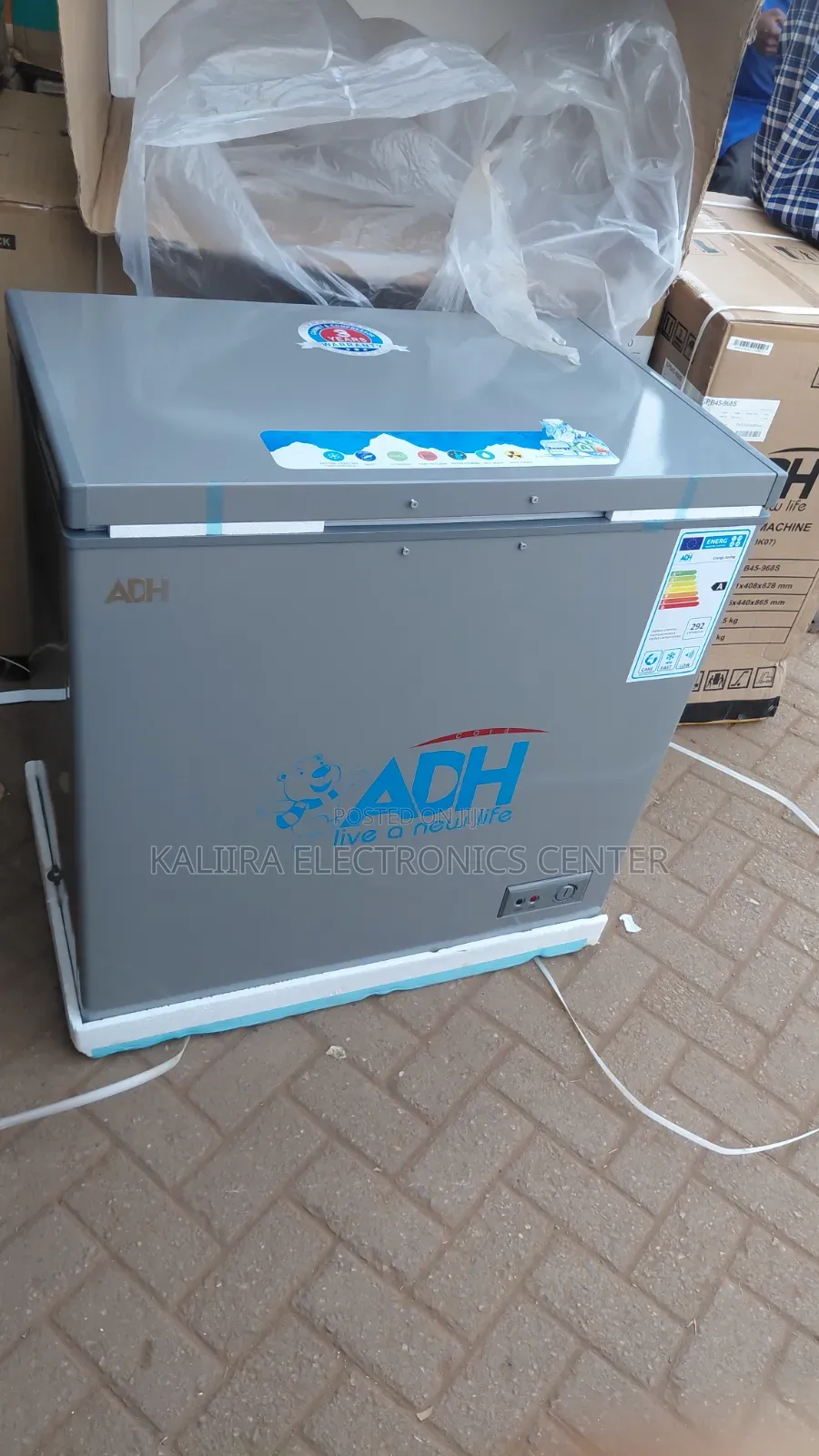 Adh Freezer 200l