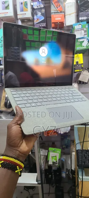 Laptop Microsoft Surface 8GB Intel Core i5 SSD 256GB