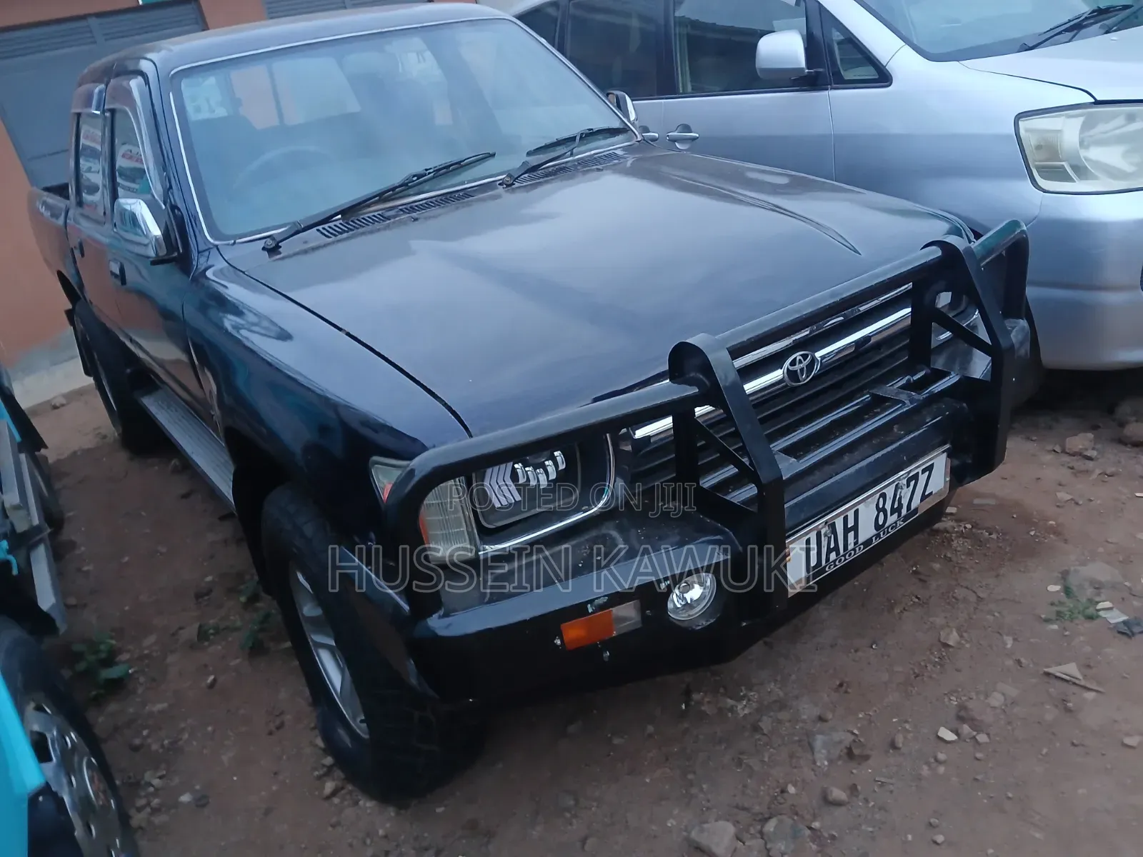 Toyota Hilux 1999 Black