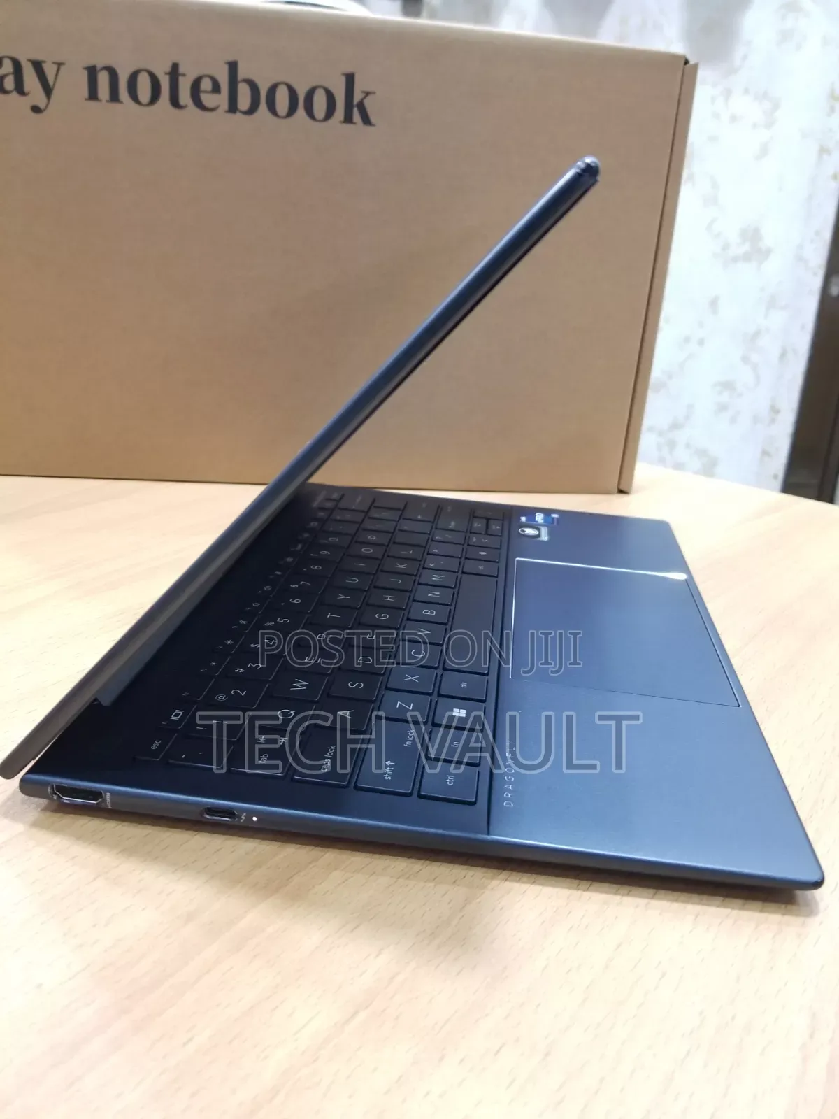 New Laptop HP Dragonfly G3 32GB Intel Core i7 SSD 512GB