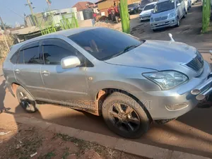 Toyota Harrier 2011 Silver