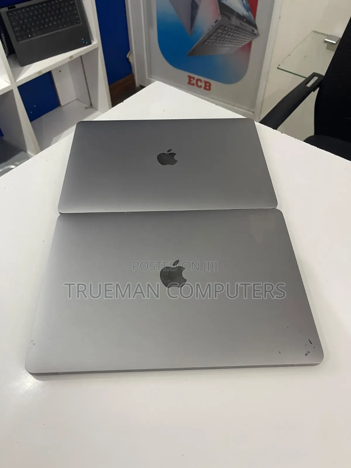 Laptop Apple MacBook Pro 2017 8GB Intel Core i5 SSD 256GB