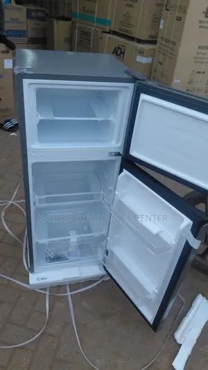 Hisense Fridge 160l