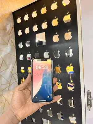 Apple iPhone XR 64 GB White