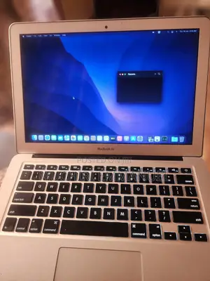 Laptop Apple MacBook Pro 2017 8GB Intel Core i5 SSD 256GB