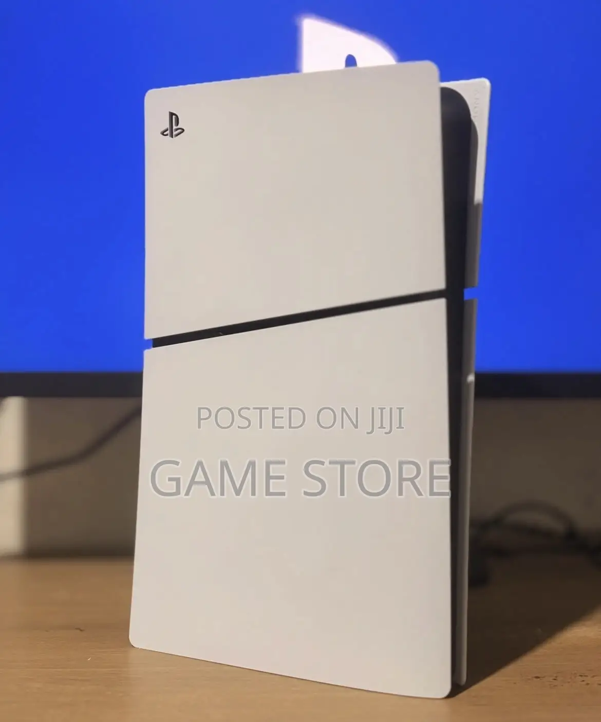 PS5 Slim : Sleek, Fast, and Ready for Action!