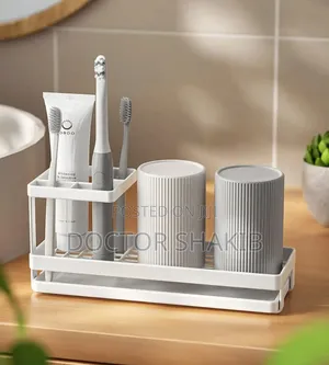 Rustproof Bathroom Toothbrush Holder With Drain Tray