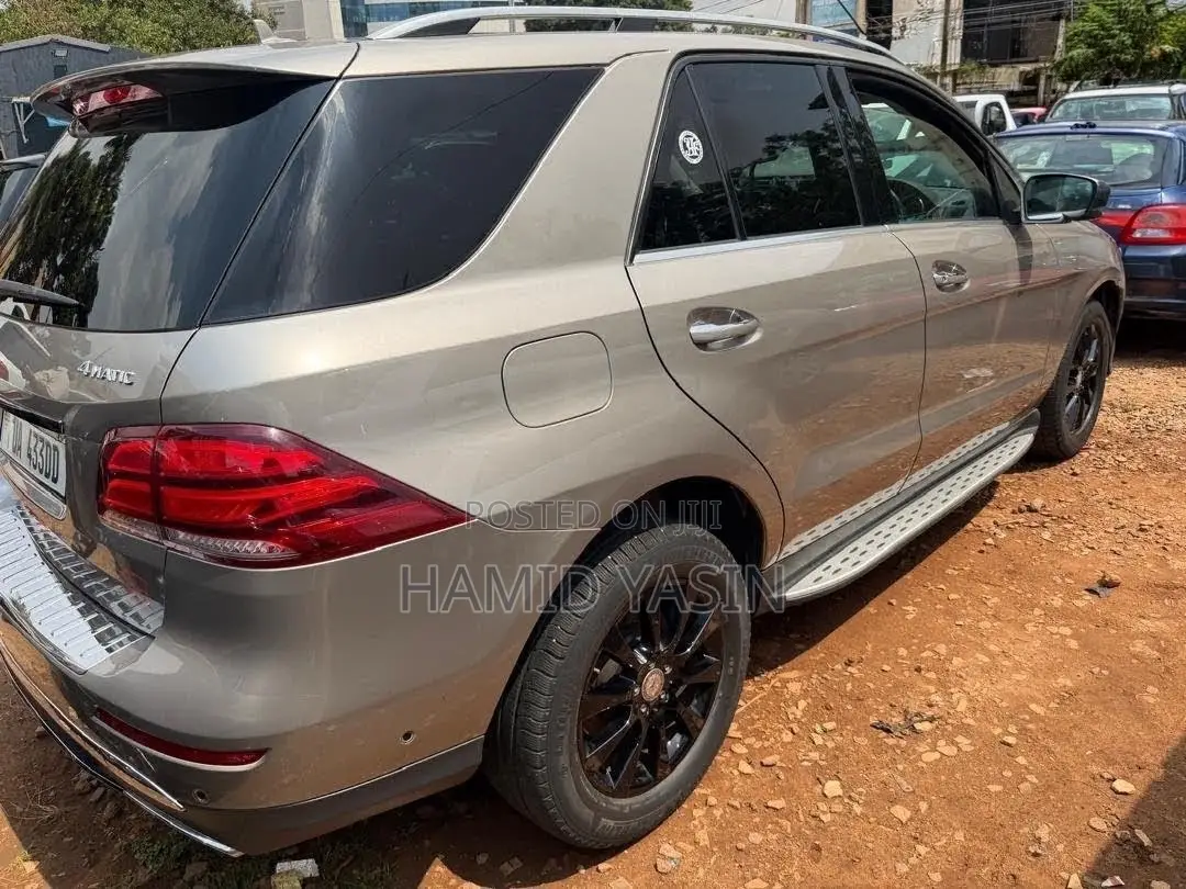 Mercedes-Benz GLE-Class 2016 Ivory