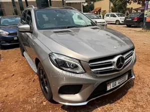 Mercedes-Benz GLE-Class 2016 Ivory