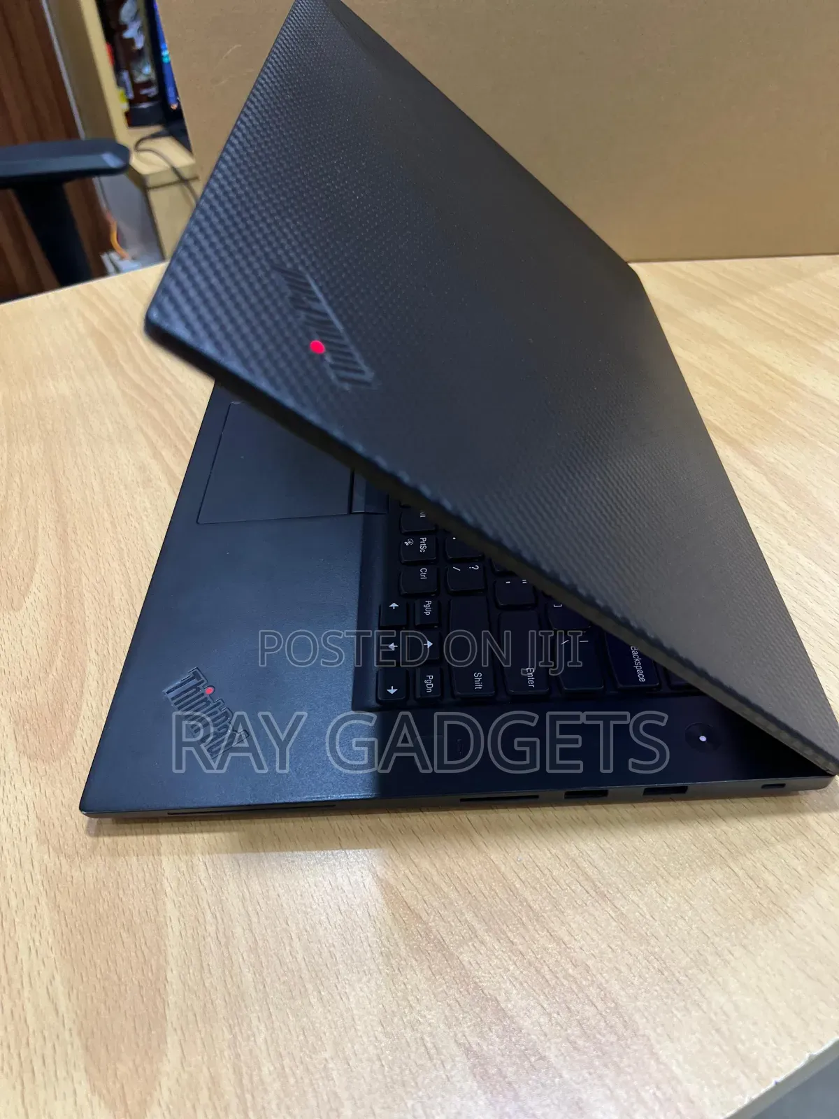 New Laptop Lenovo ThinkPad X1 Carbon 8GB Intel Core i7 SSD 256GB