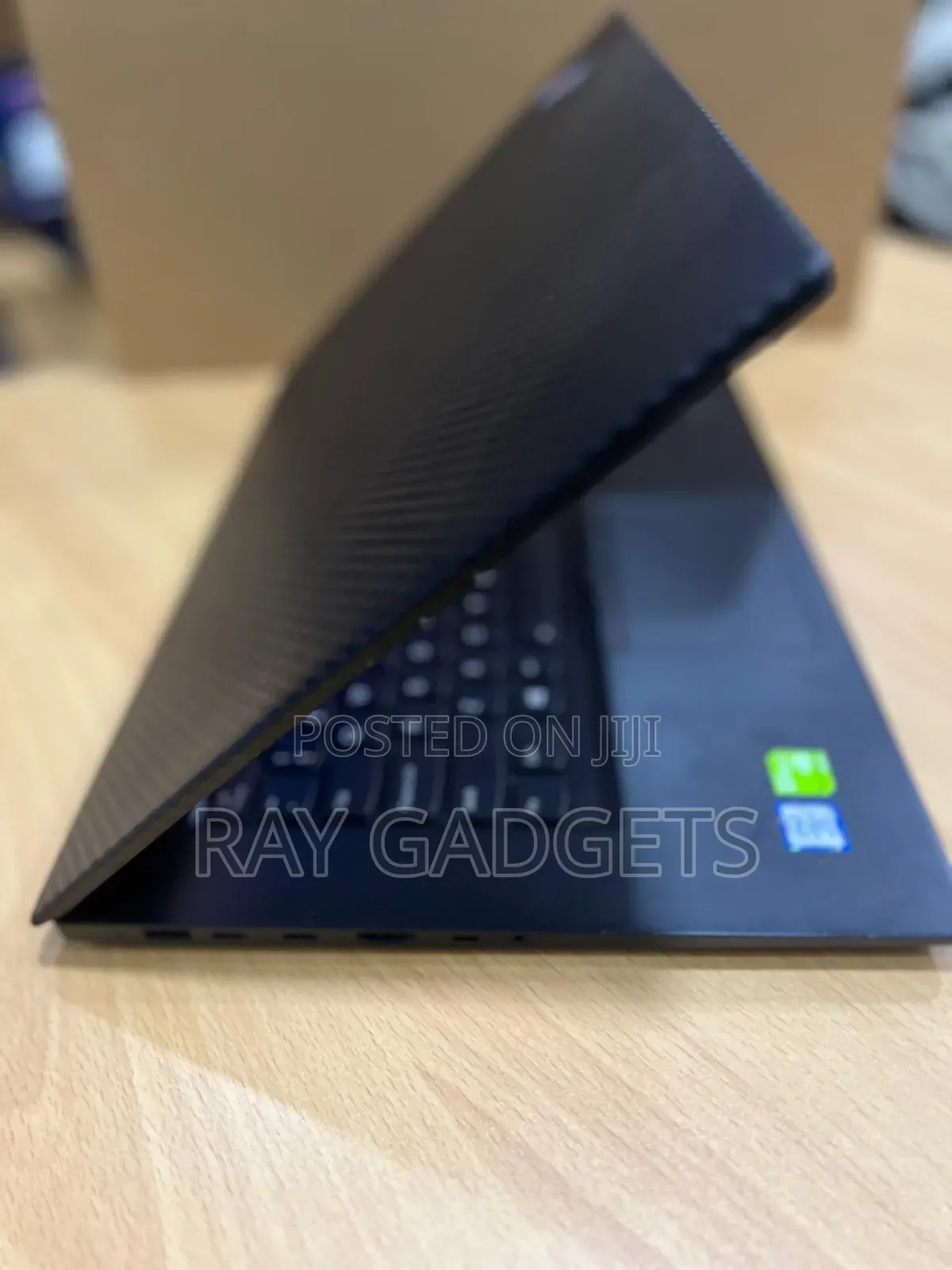 New Laptop Lenovo ThinkPad X1 Carbon 8GB Intel Core i7 SSD 256GB