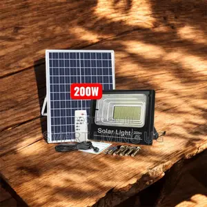 200W Solar Floodlight With Long-Lasting Lithium Battery