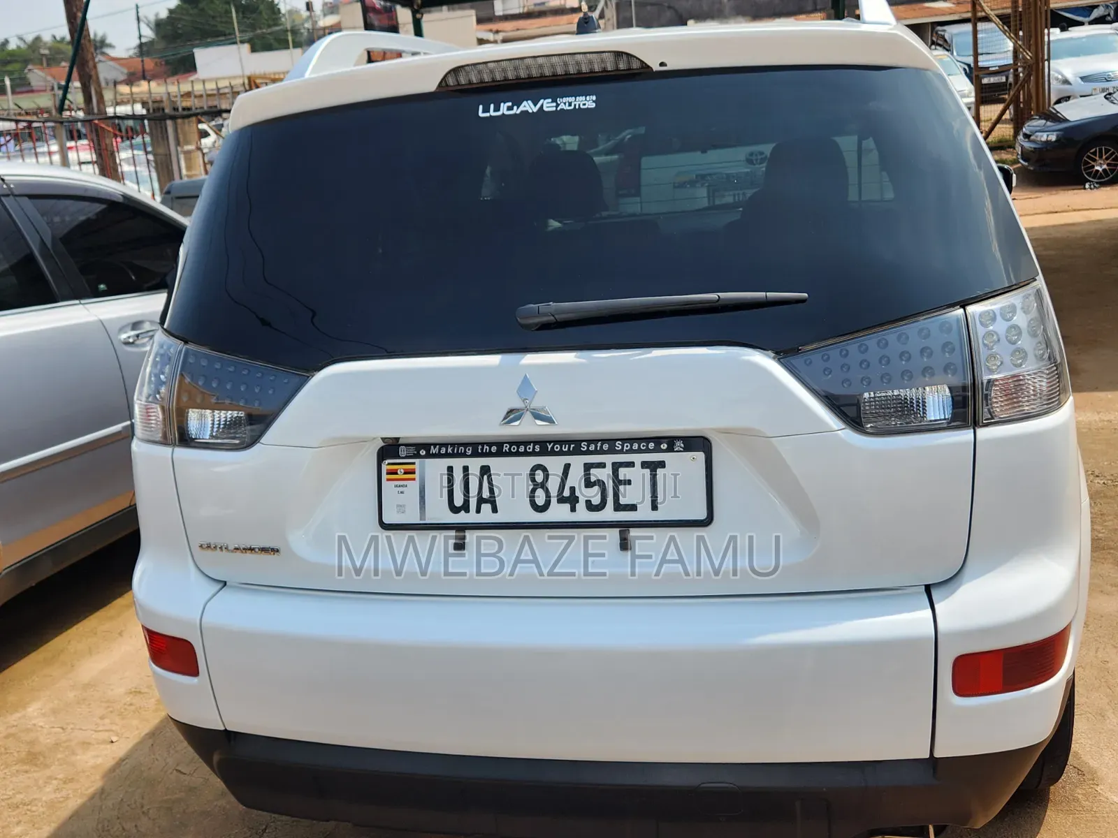 Mitsubishi Outlander 2010 White